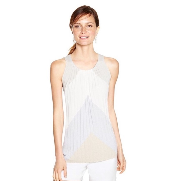 White House Black Market Sleeveless Blouse - Picture 5 of 7